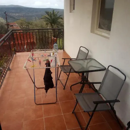 Sprat Kuce منزل ريفي